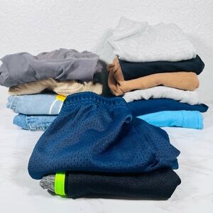 12 Pairs Of Shorts Size 4T